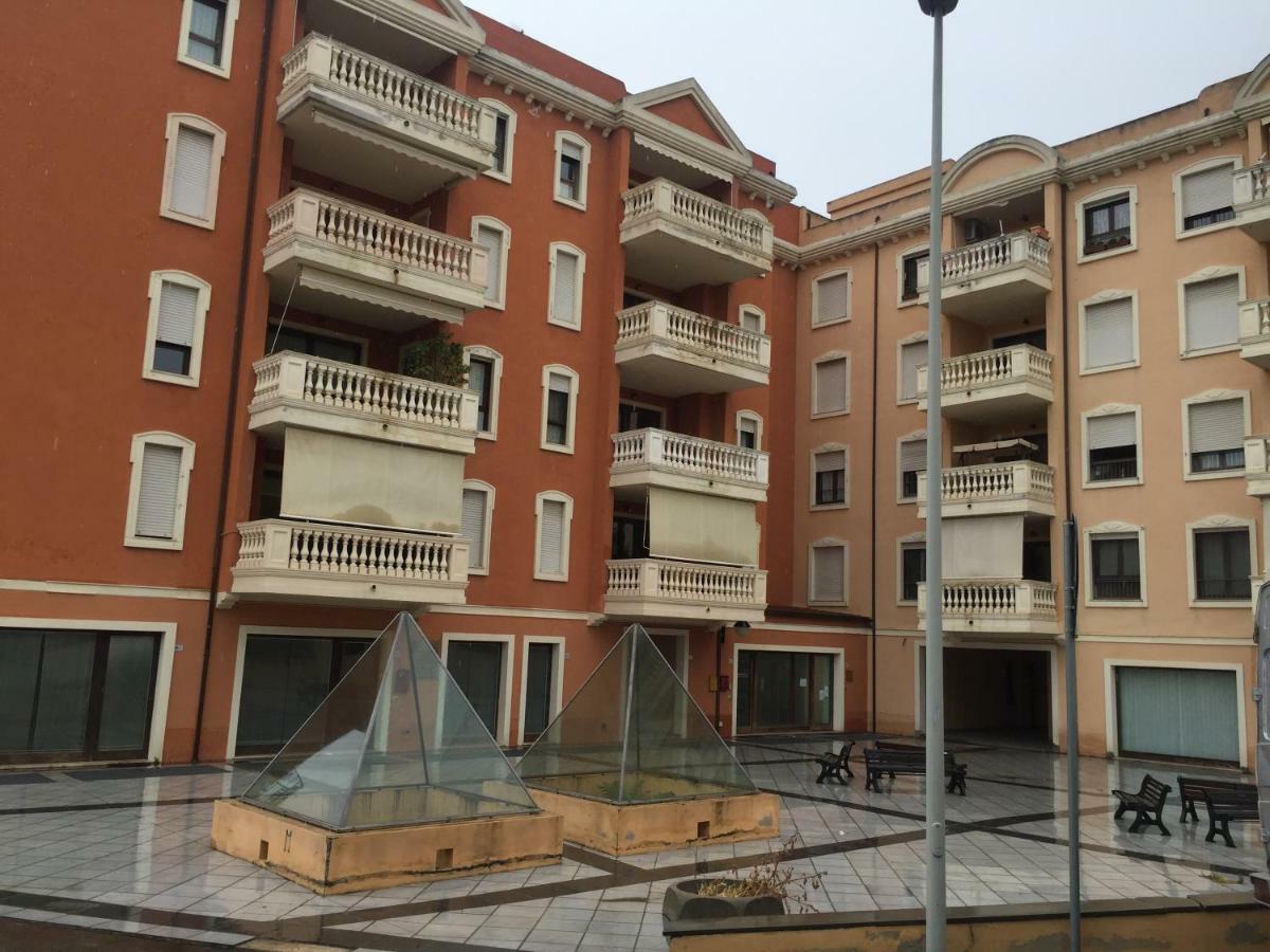 Via Acquedotto N. 66, Condominio "Le Piramidi" Olbia Luaran gambar